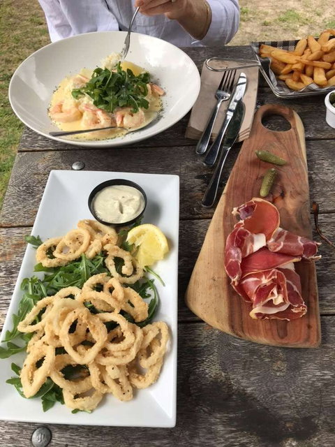 Mundaring Hotel - Restaurant Gold Coast 0