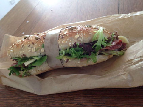 Tin Pin Bakery - Restaurant Gold Coast 0