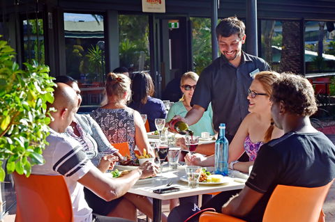 Barra On Todd Restaurant And Bar - Restaurant Gold Coast 2