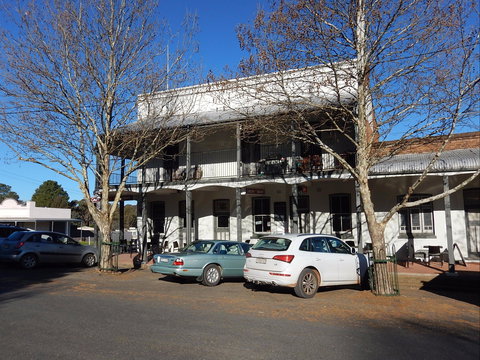 Bowning Hotel Dining - Restaurant Gold Coast 1