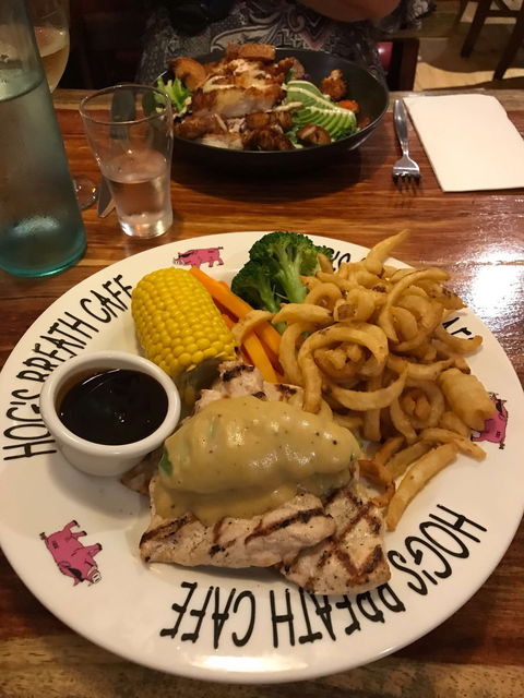 Hog's Australia's Steakhouse - Restaurant Gold Coast 0