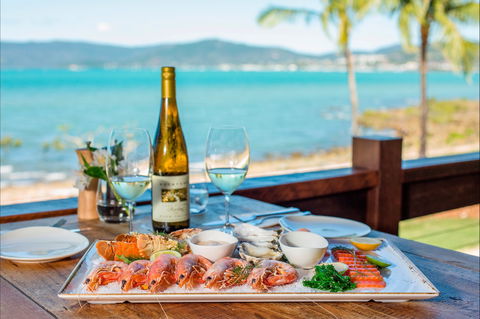 Northerlies Beach Bar And Grill - Restaurant Gold Coast 2