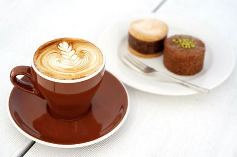 R Coffee Co - Restaurant Gold Coast 0