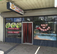 Salt 'N' Vinegar Fish And Chips - Restaurant Gold Coast