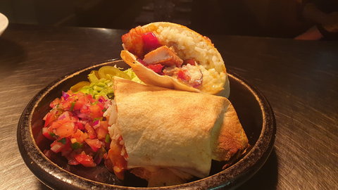 The Coughing Gherkin - Restaurant Gold Coast 1