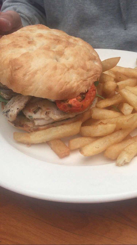 The Berry Hotel - Restaurant Gold Coast 0