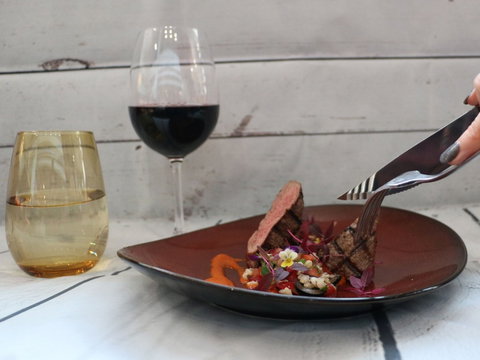 Champs Bar And Dining - Restaurant Gold Coast 1