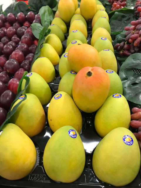Waterside Fruit Connection - Restaurant Gold Coast 0