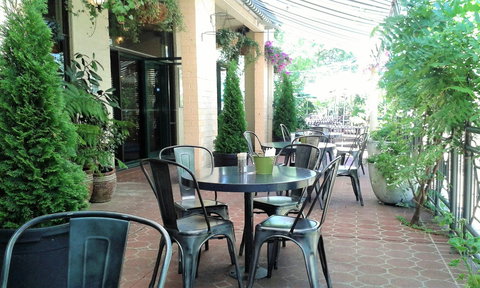 The Kingston Hotel - Restaurant Gold Coast 0