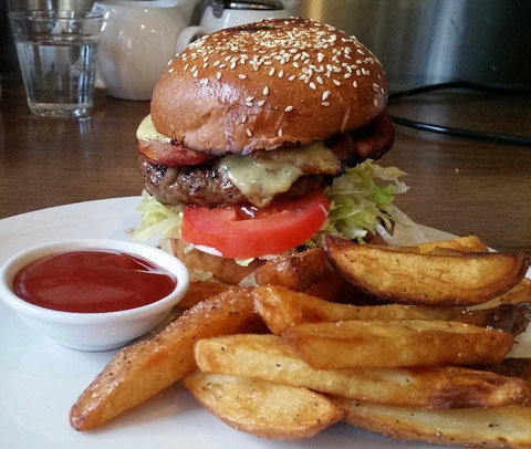 Brunswick Foodstore - Restaurant Gold Coast 0