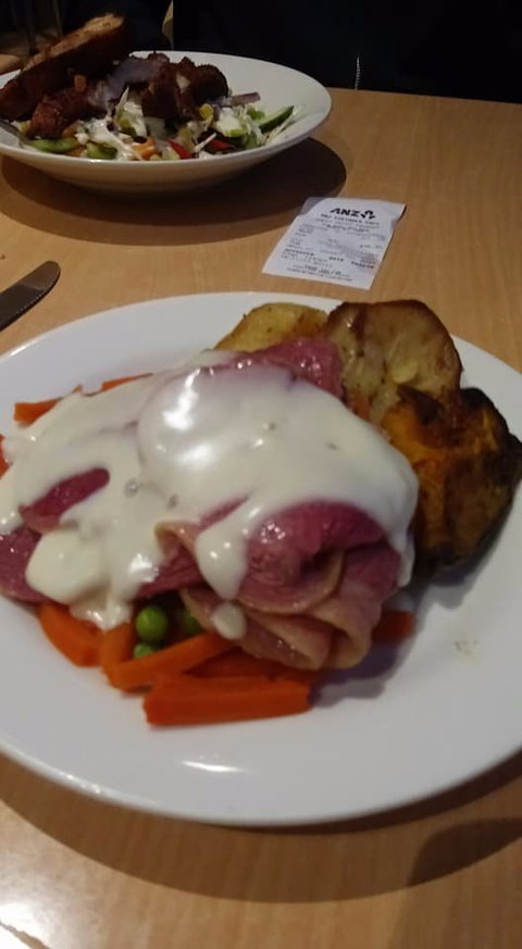 Riverview Snacks - Restaurant Gold Coast 2