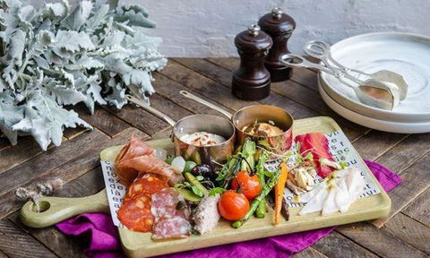 Sticky Fingers Pizzeria - Restaurant Gold Coast 5