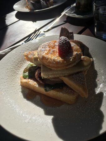 Vybe Cafe - Restaurant Gold Coast 0