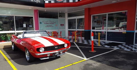 RJ's Rock N Roll Diner - Restaurant Gold Coast 9