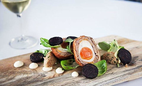 A Touch Of Salt - Restaurant Gold Coast 1