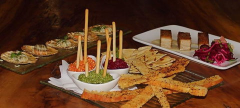 Berry Springs Tavern - Restaurant Gold Coast 0