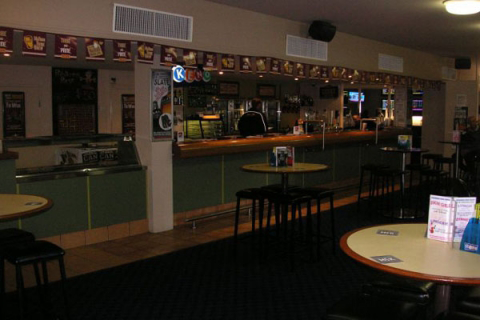 Currumbin Creek Tavern - Restaurant Gold Coast 2