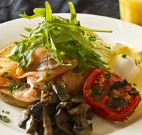 Hungry Wolfs Kincumber - Restaurant Gold Coast