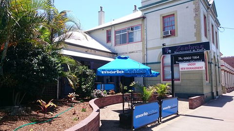 Zeebras Restaurant & Cafe - Restaurant Gold Coast 0