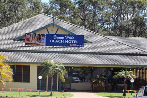 Bonny Hills Beach Hotel - Restaurant Gold Coast 1