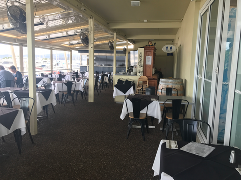 The Deck Cafe, Restaurant & Bar - Restaurant Gold Coast 4