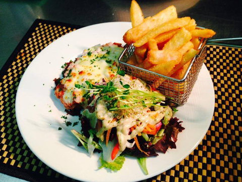 Raffles Hotel - Restaurant Gold Coast 0