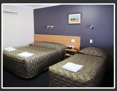 SunPalms Hotel Motel - Restaurant Gold Coast 1