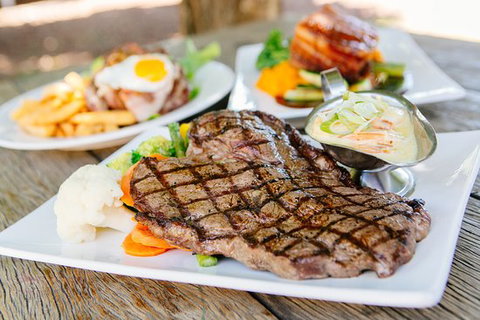 Bago Tavern - Restaurant Gold Coast 0