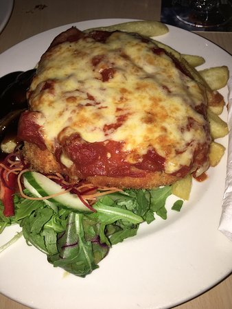 Parkhurst Tavern - Restaurant Gold Coast 5