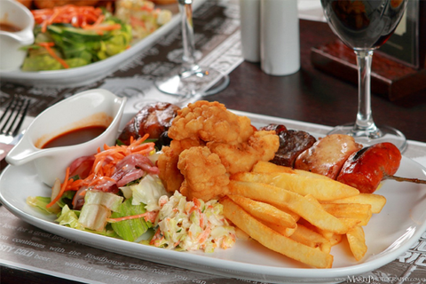 Tom’s Tavern - Restaurant Gold Coast 0