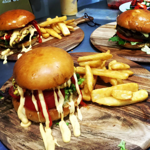 2 Quench Cafe & Cocktail - Restaurant Gold Coast 3