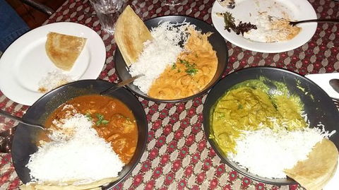 Curries & More - Restaurant Gold Coast 0