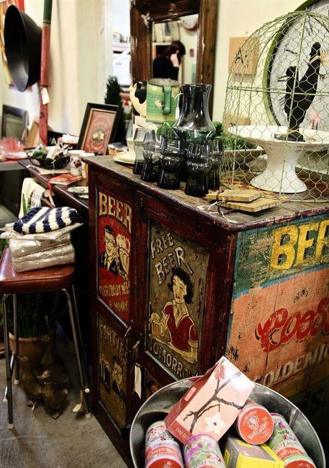 Worn-Out-Wares Cafe - Restaurant Gold Coast 8