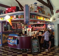 Cruzin' in the 50's Diner - Restaurant Gold Coast