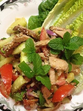 Pluny's Thai Cafe - Restaurant Gold Coast 0