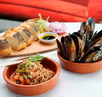 The Kermandie Waterfront Hotel - Restaurant Gold Coast