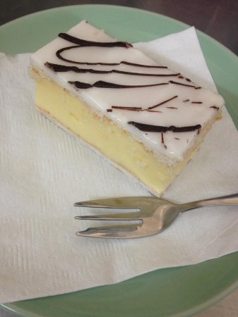 The Bay Patisserie - Restaurant Gold Coast 0