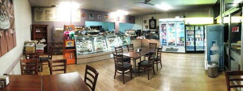 Donnybrook Family Bakery - Restaurant Gold Coast 0