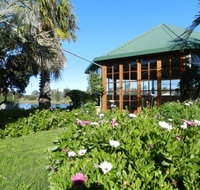 Golden Ponds Restaurant - Restaurant Gold Coast