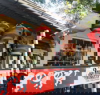 3 Monkeys Fine Foods - Restaurant Gold Coast