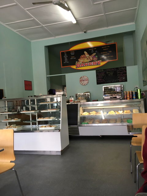 Pies 4 U - Restaurant Gold Coast 3