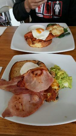 Little Sista Cafe - Restaurant Gold Coast 0