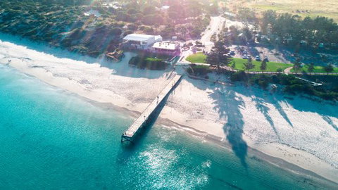 Normanville Kiosk & Cafe - Restaurant Gold Coast 0