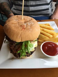 Oakbank Takeaway and Oakbank Restaurant Gold Coast Restaurant Gold Coast
