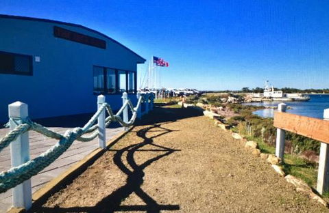 The Deck Cafe - Restaurant Gold Coast 0