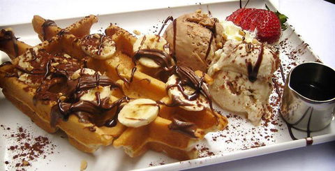 Acropolis Souvlaki Bar - Restaurant Gold Coast 6