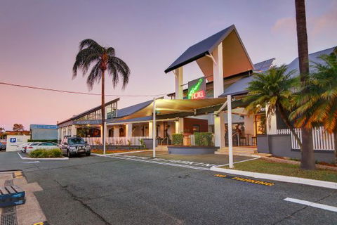 Mt Gravatt Hotel - Restaurant Gold Coast 0