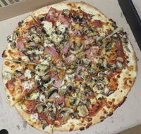 Pizza Capers Maroochydore - Restaurant Gold Coast