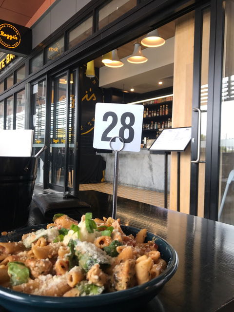 Rozzi's Italian Canteen - Restaurant Gold Coast 3