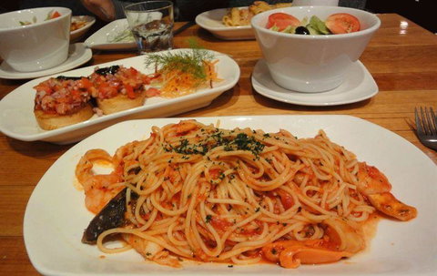 Hatters Tea House - Restaurant Gold Coast 8